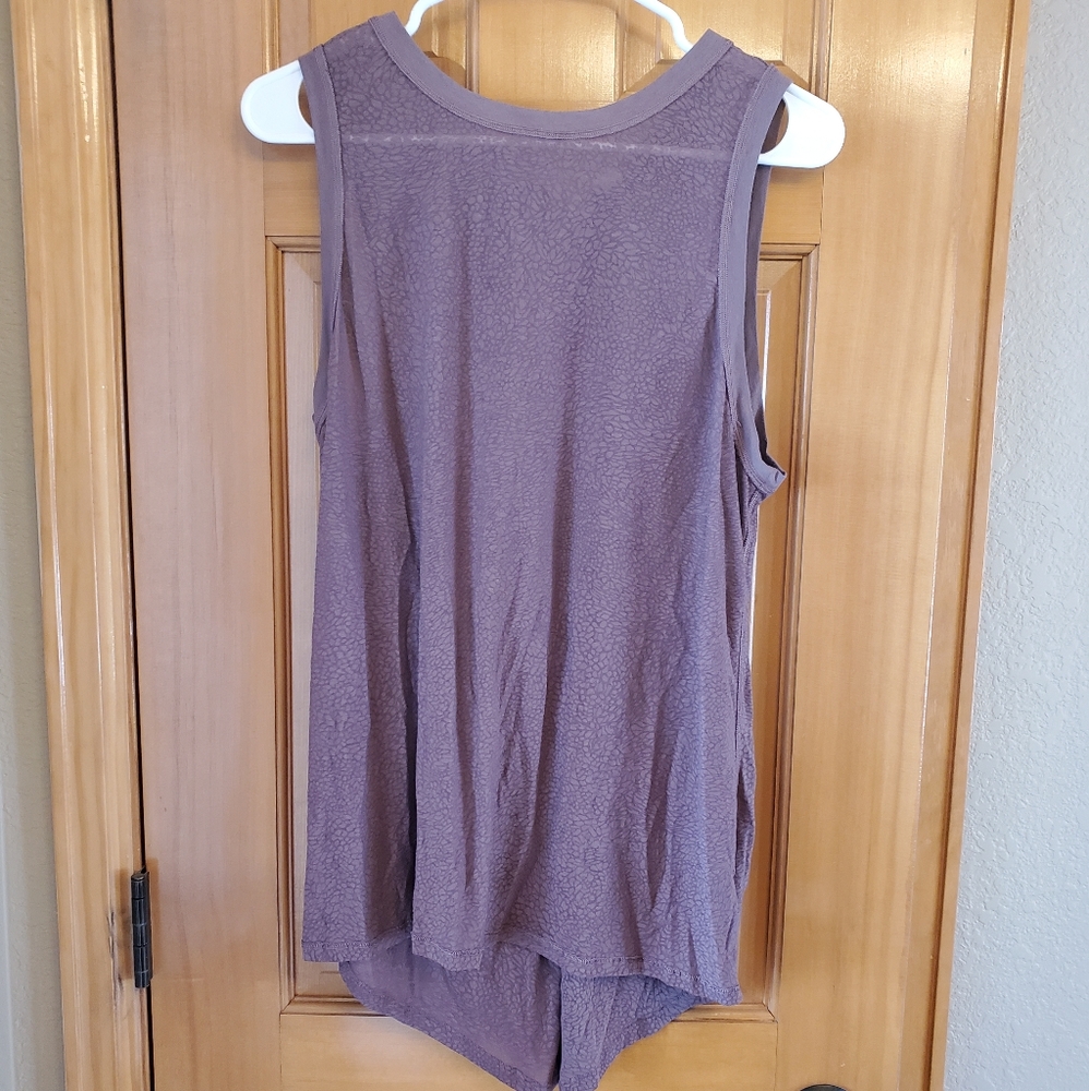 Lululemon tank
